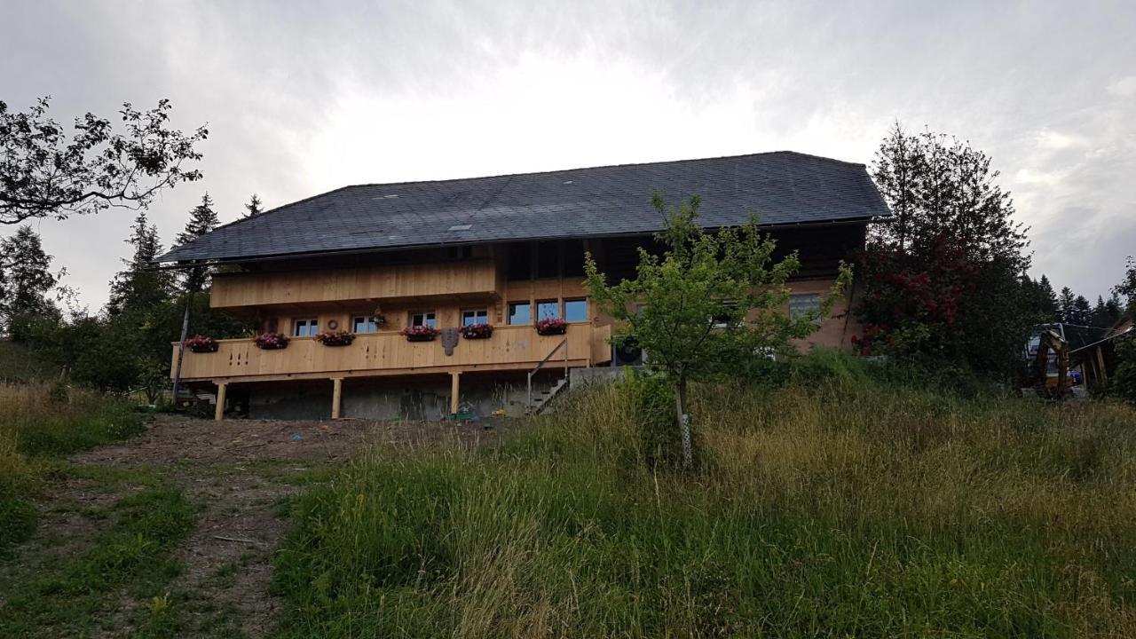 B&B Kraettli Eggiwil Exterior photo