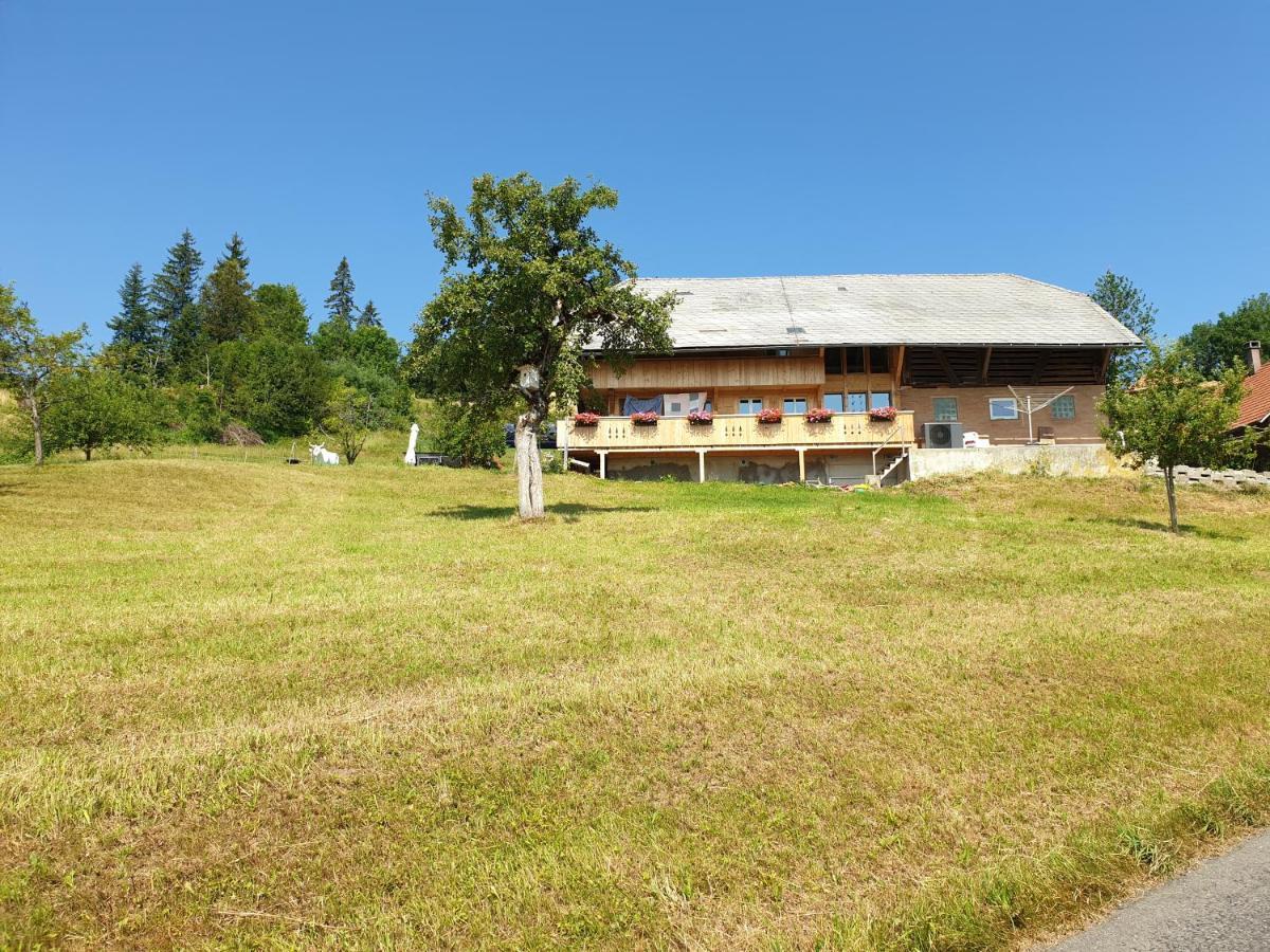 B&B Kraettli Eggiwil Exterior photo